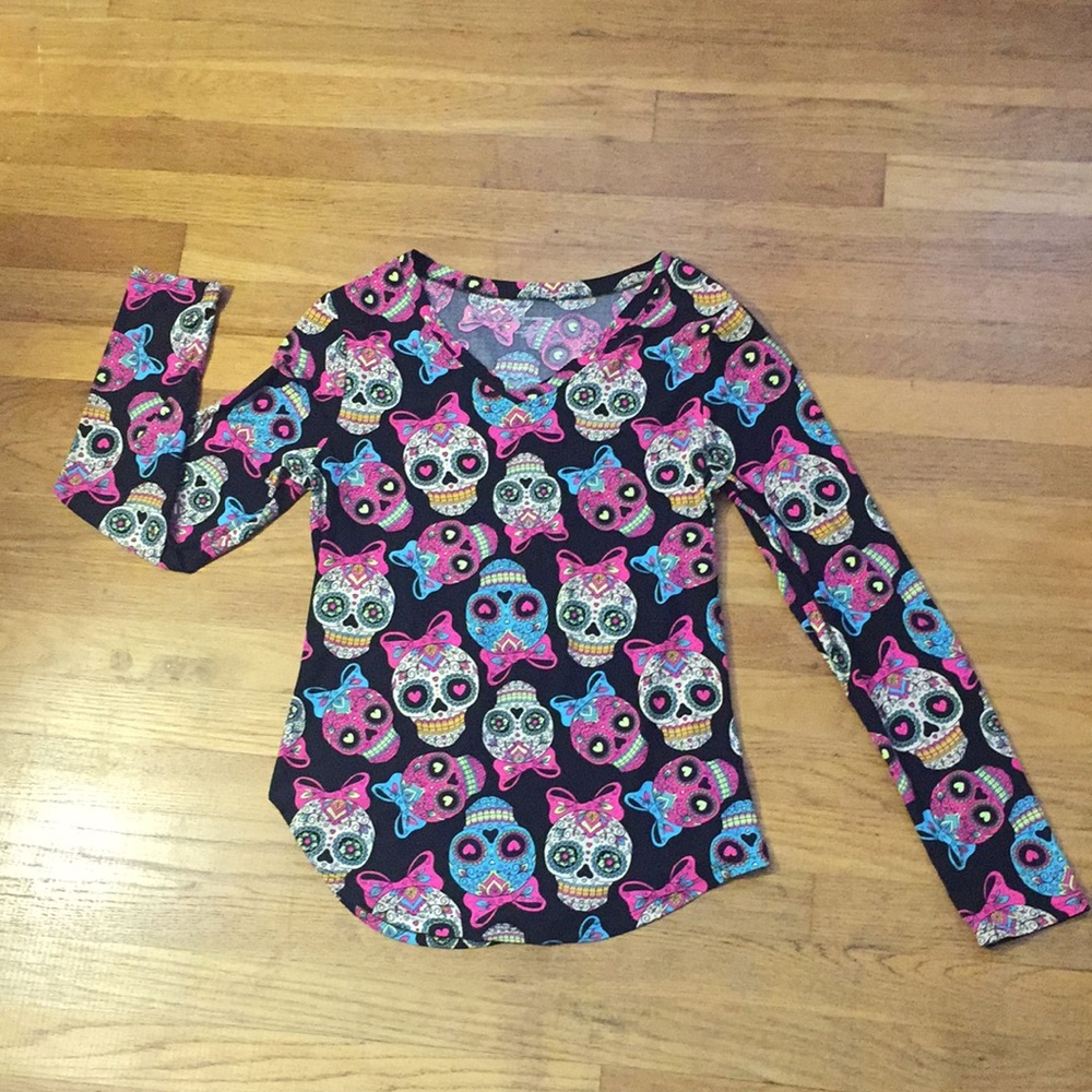 No Boundaries Sugar Skulls Top - Halloween - Large